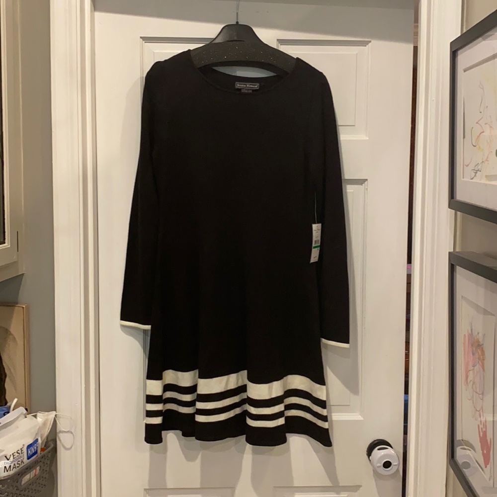 Jessica Howard long sleeve sweater dress